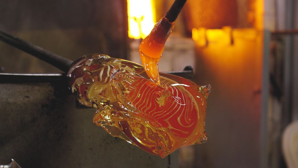 Murano: make your item with a glass master and take it home - Why making your own Murano glass beats watching