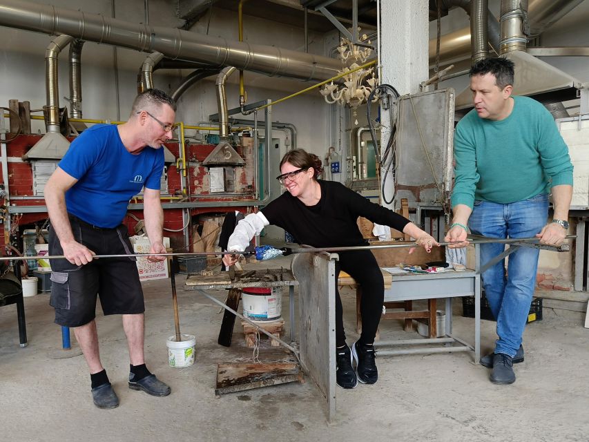Murano: make your item with a glass master and take it home - Safety and what to wear (so you don’t trip over the basics)
