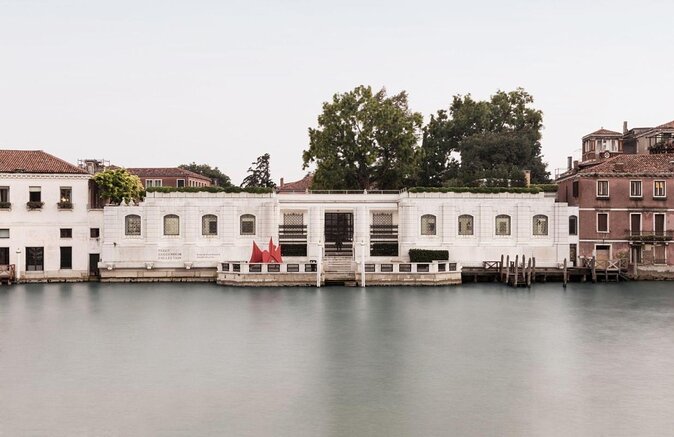 Peggy Guggenheim collection Venice private tour - Meeting point at Dorsoduro: keep it simple