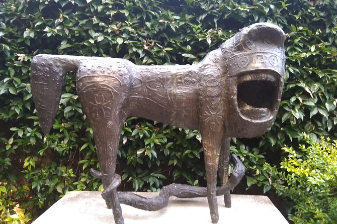 Peggy Guggenheim collection Venice private tour - Temporary exhibitions: why your date changes what you get