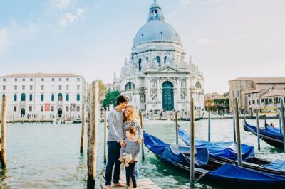 Photo shoot in Venice - Stop 1: Dorsoduro for Romantic, Low-Crowd Backdrops