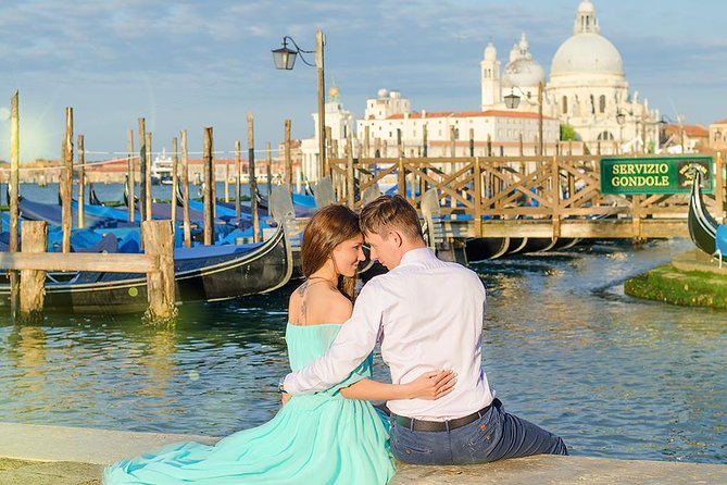 Photo shoot in Venice - What to Wear and Bring for Better Photos in Smart-Casual Venice