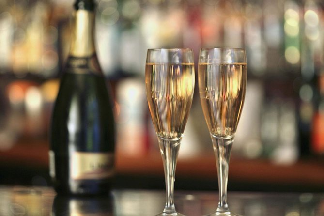 Premium Prosecco Hills Winery Tour with Prosecco Tastings & Food - Food pairings that actually match Prosecco country