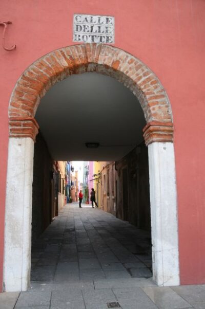 Private 4 hours North Lagoon: Traditional Venetian Boat Tour - Your private boat setup: traditional boats, small-group feel, and comfort