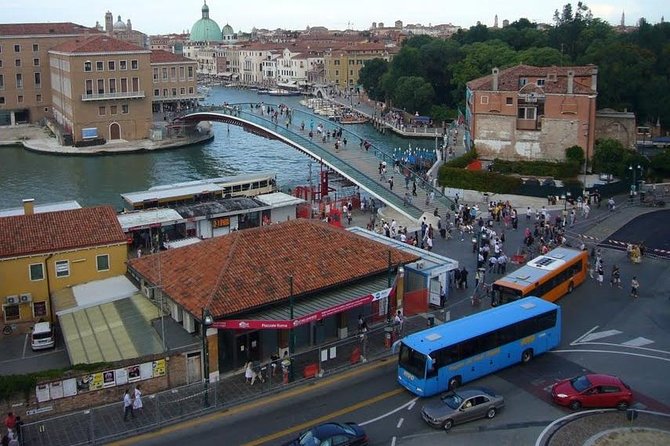 Private Arrival Transfer: Venice Train or Bus Stations to Venice Hotels - Drop-off reality: your hotel door isn’t always right at the dock