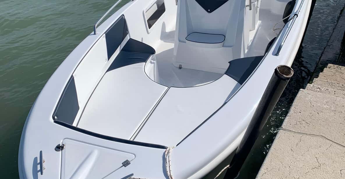 Private boat tour, visit the major islands Venice - Island-walk options and San Francesco del Deserto planning