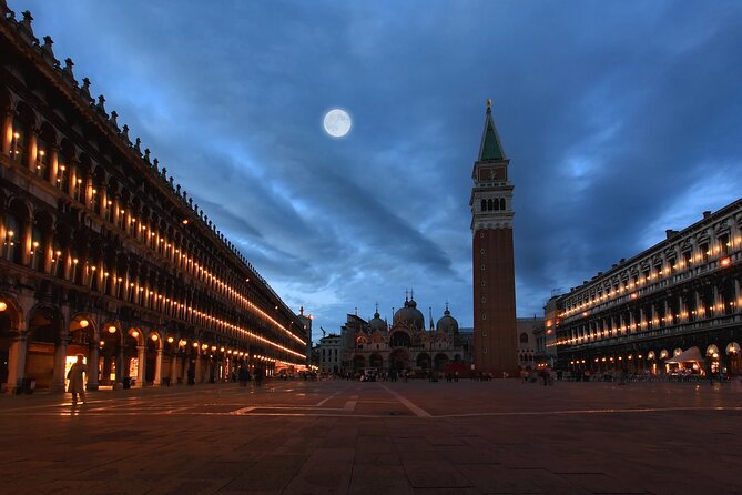Private Doge's Palace & St Mark's Basilica After Hours Night Tour - What to wear and bring: dress code, ID, and practical evening tips