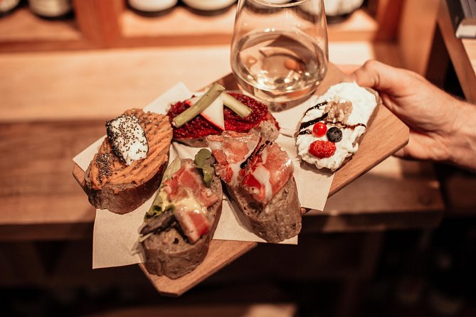 Private Drinks & Bites in Cannaregio Tour - The food part: how the tasting stays Venetian and actually educational