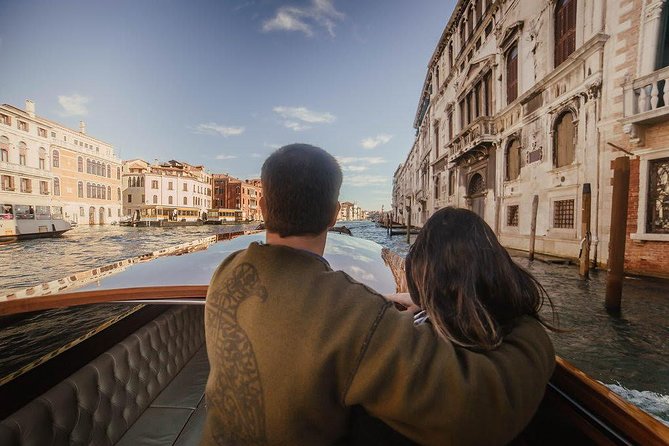 Private Grand Canal Boat Tour , Murano and Burano 6 hours - The Grand Canal Part: Why This Tour Starts With the Main Water Street