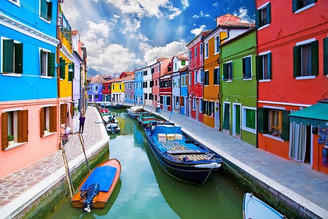 Private Murano and Burano VIP Venice Boat Tour - Burano walking tour: lace-making, side streets, and real free time