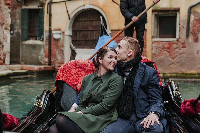 Private Photo Shoot in Venice with Gondola Ride - Venice photo planning, simplified