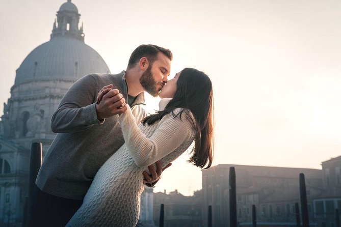 Private Photo Shoot in Venice with Gondola Ride - The 50-photo digital book: what you get after you leave Venice