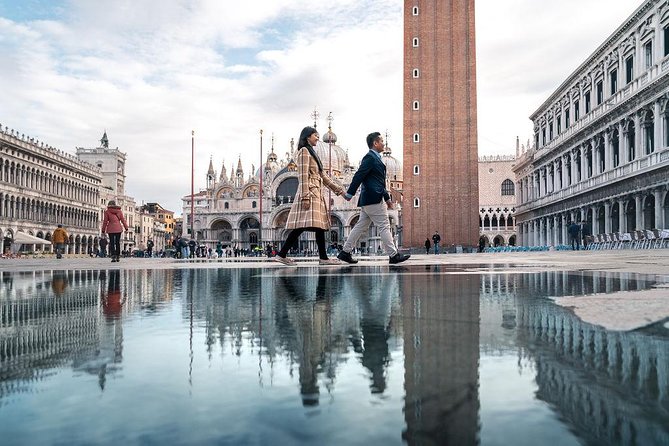 Private Photo Shoot in Venice with Gondola Ride - Weather, walking comfort, and the €5 access fee note