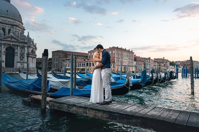 Private Photo Shoot & walking tour - Pickup and the Venice Access Fee: The Two Things People Forget