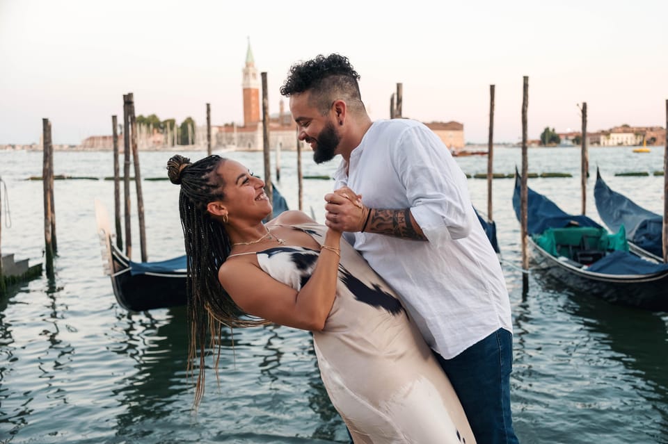 Private Photoshoot of Your Gondola Ride in Venice - The photos: what you get, how editing helps, and how to choose favorites