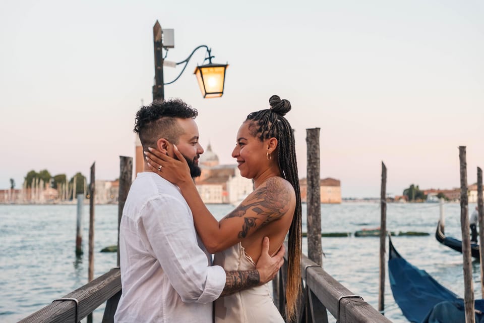 Private Photoshoot of Your Gondola Ride in Venice - Who your guides are likely to be, and why that affects the day