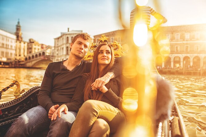 Private Photoshoot on Personal Gondola in Venice - The 30-Minute Personal Gondola on the Lagoon: Views Without Photo Stress