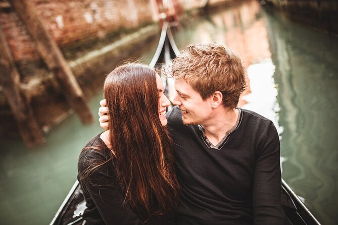 Private Photoshoot on Personal Gondola in Venice - Who This Works Best For (and who should plan differently)