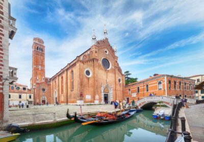 Private tour Rialto area and Frari Church 2-Hour Tour - Rialto area highlights: Sansovino, Scarpagnino, and the market streets