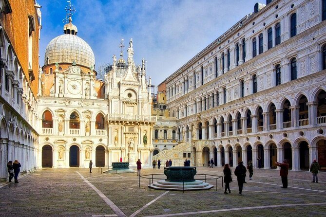 Private Tour: Venice Walk, Gondola, and Private Boat Tour ending on Murano Island with Venetian Lunch and Glass Factory Visit - Murano lunch: good food, but manage your expectations on timing