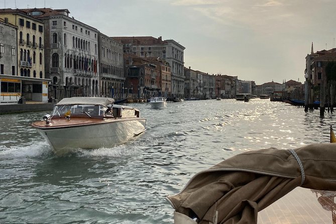 Private transfer from hotel in Venice To VCE airport - Price and Value: When $483.82 Per Group Makes Sense