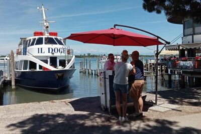 Punta Sabbioni to Venice Round-Trip Boat Ticket - Finding the Venice pier: Riva degli Schiavoni and the short walk to St. Mark’s