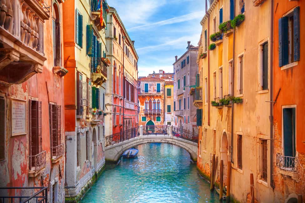 Ravenna Port to Venice with Deluxe Tour by Boat and Gondola - Boat Connections: Skipping More Walking Than You’d Think