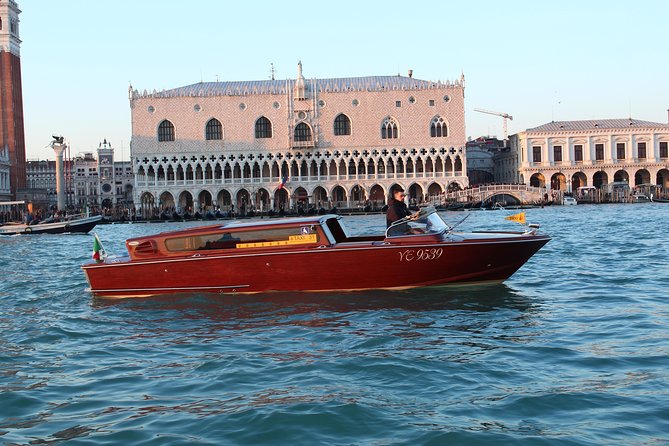 Shared Departure Transfer: Venice Hotels to Venice Train or Bus Station - Key Things To Know Before You Go