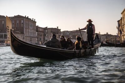Shared Gondola Ride in Venice through enchanting Bridge of Sighs - The App Gap: Turning Waiting Time Into Real Exploration