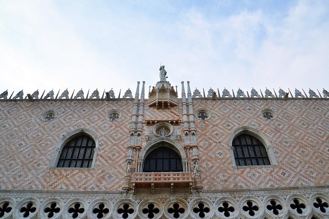 Skip the Line: Best of Venice Private Tour Including San Marco Doges' Palace and Gondola Ride - Price of $740.06 per person: is it worth it?