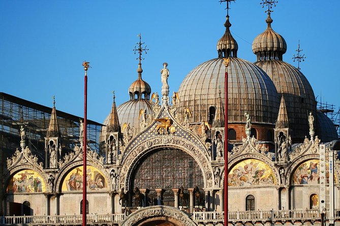 Skip the Line: Best of Venice Private Tour Including San Marco Doges' Palace and Gondola Ride - Dress code, Green Pass, and the €5 day-tripper fee