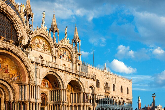 Skip the Line St. Mark's Basilica Tour - Architecture and mosaics together: reading the whole building