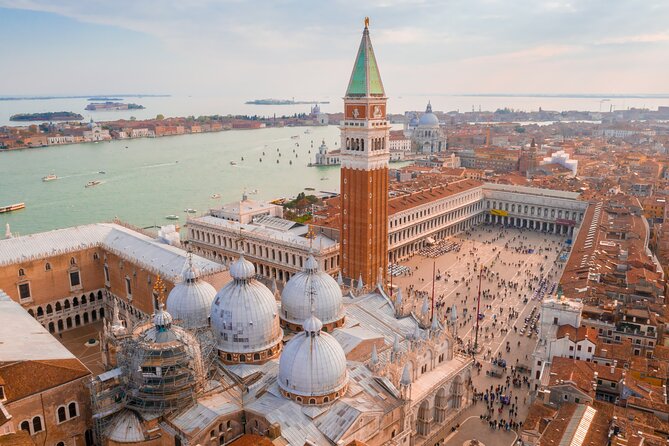 Skip the Line St. Mark's Basilica Tour - Audio receivers and a big crowd: staying oriented inside