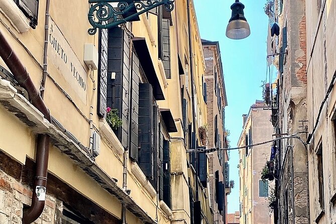 Small Group Tour Historical and Charming Venice Jewish Ghetto - What you actually learn (and why it’s worth paying for a guide)
