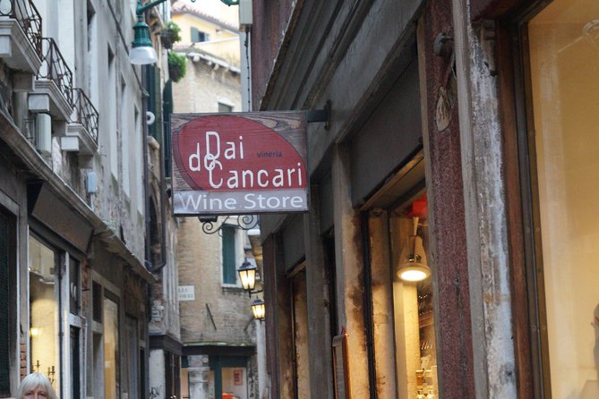 Sparkling Wine & Italian Prosecco Tasting in Venice - Sparkling wine you might not find anywhere else