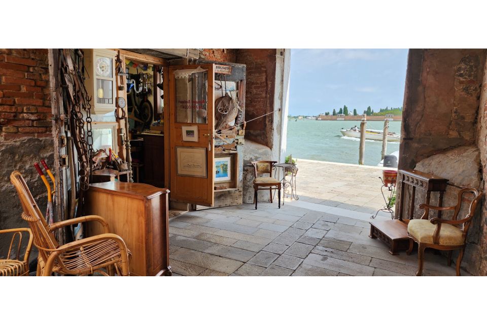 Spider-Man, The Tourist & all Movie Locations in Venice - How the host turns the walk into a quiz game
