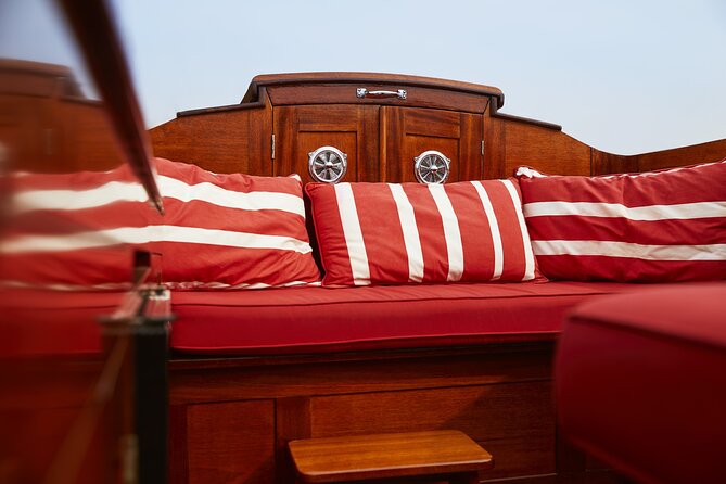 Sweet Molly Venetian Lagoon Boat Tour (4 hours) - Torcello hour with real choice: Convento, Torcello, Burano, or Lazaretto Nuovo