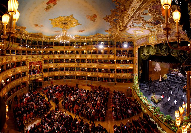 Teatro La Fenice Tour in Venice - The auditorium and how the guide changes your viewpoint