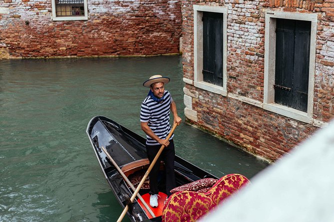 The Best of Venice: San Marco Highlights & Gondola Ride - Your guide can make or break San Marco