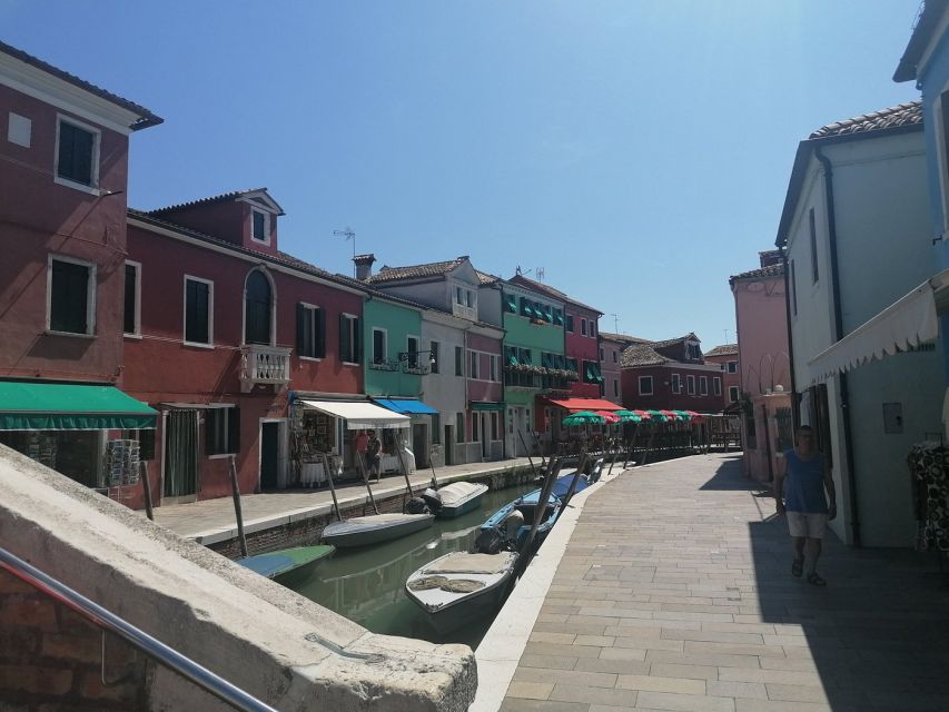 The gems of the lagoon. Torcello Burano Murano - Murano’s Glass Factory Walk and What It Teaches About Venice