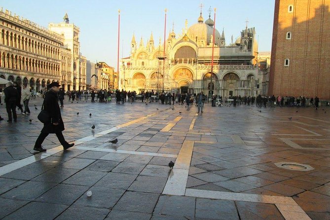 The Heart of Venice: A Self-Guided Audio Tour - Campo San Salvador and the marble column tied to 1848–1849