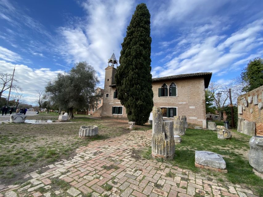 The islands of Venice. Torcello Burano Murano - The Venice Walk: St Mark’s Area and Scenic Breaks