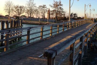 The Secret Corners of Burano - Burano’s core idea: fishing island colors, not fashion