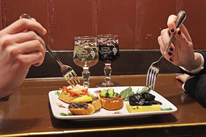 The Secret Venice + Cicheti & Wine Private Tour - Why this Secret Venice Tour is such a smart use of 3 hours