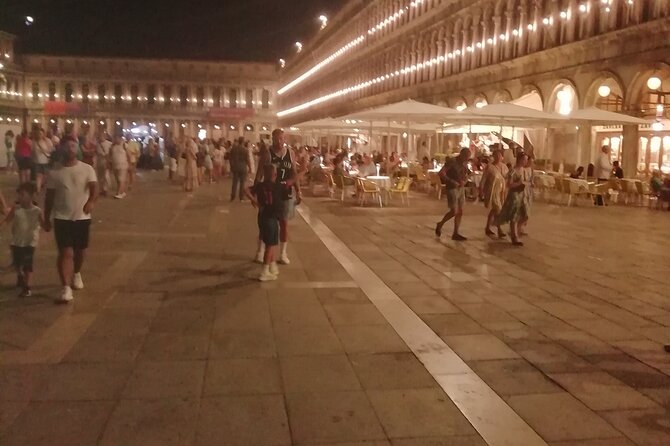 Tour of Venice between Art, History, Legend and Secrets - Campo Santa Maria Formosa: a big square with a war story attached