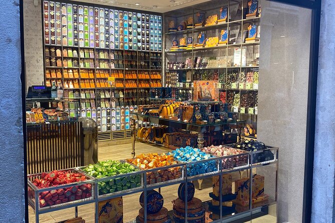 Venchi Rialto: Chocolate Tasting Experience in Venice - The 10% Discount and Take-Home Gift: Turning Tasting Into Value