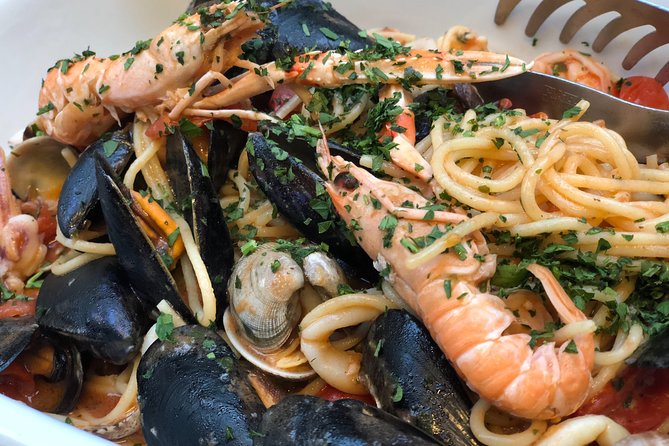 Venetian Food and Wine Tour with a Local - Casa del Tintoretto and Scuola Grande Santa Maria della Misericordia