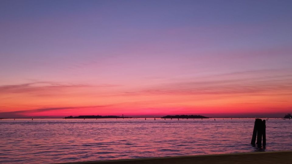 Venezia:Tour con aperitivo al tramonto - Key highlights you’ll feel right away