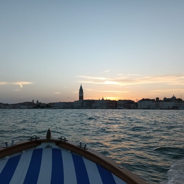 Venezia:Tour con aperitivo al tramonto - Timing, weather, and what to bring for a smooth experience