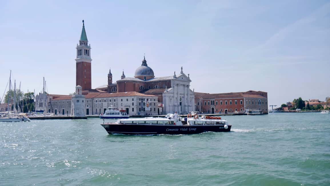 Venice: 1-Hour Panoramic Boat Tour - The Giudecca Canal Stretch and the Palladian Churches